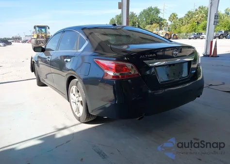2013 Nissan Altima 2.5 Sv z USA, uszkodzony, nr VIN 1N4AL3AP2DC257907